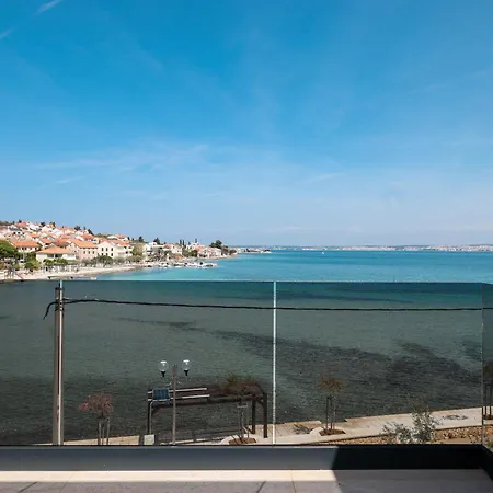 Mare Apartamento Preko